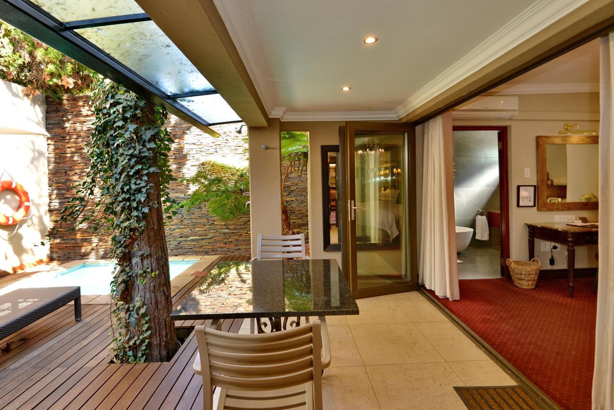 The Residence Johannesburg Buitenkant foto